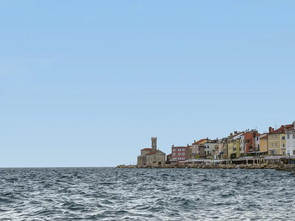 Piran in Slovenia_architecture (8)