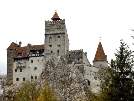 The cottage next to Bran castle