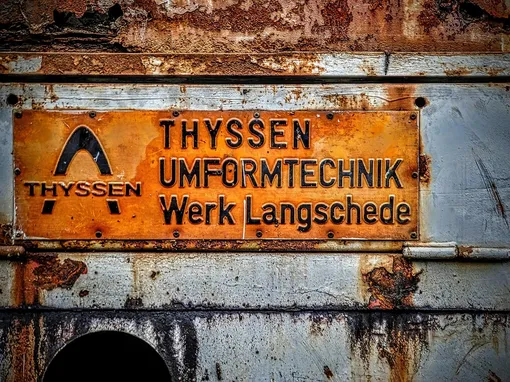 The sign of Toy Museum from the street