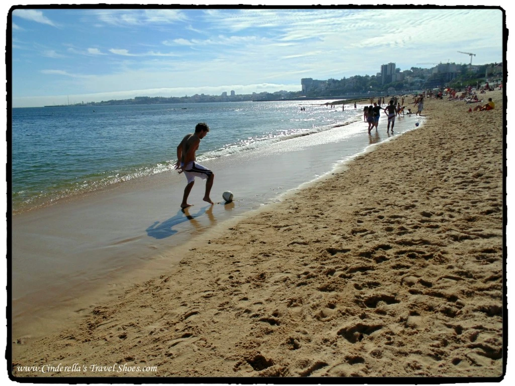 Busy beach in Cascais
