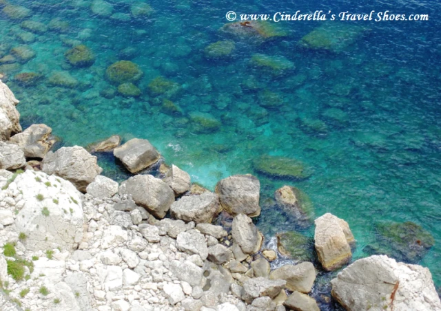 Crystal water in Isolla Bella