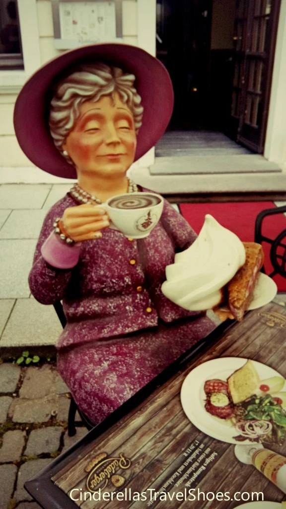 Enjoying a coffee in old town of Dresden