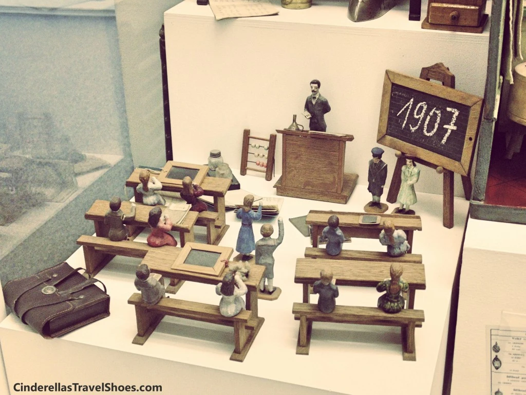 How it was in the school in 1907