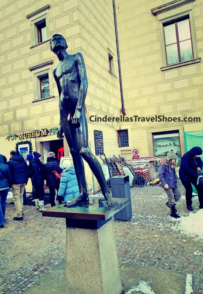 I do not really understand why this statue is in front of the Toy Museum