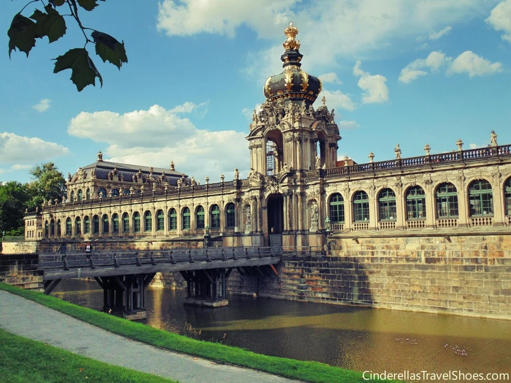 Walking next to Zwinger