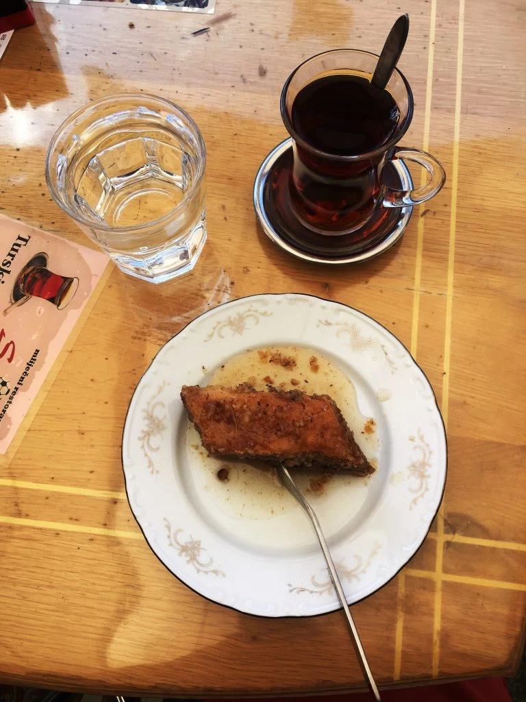 Baklava a turecký čaj